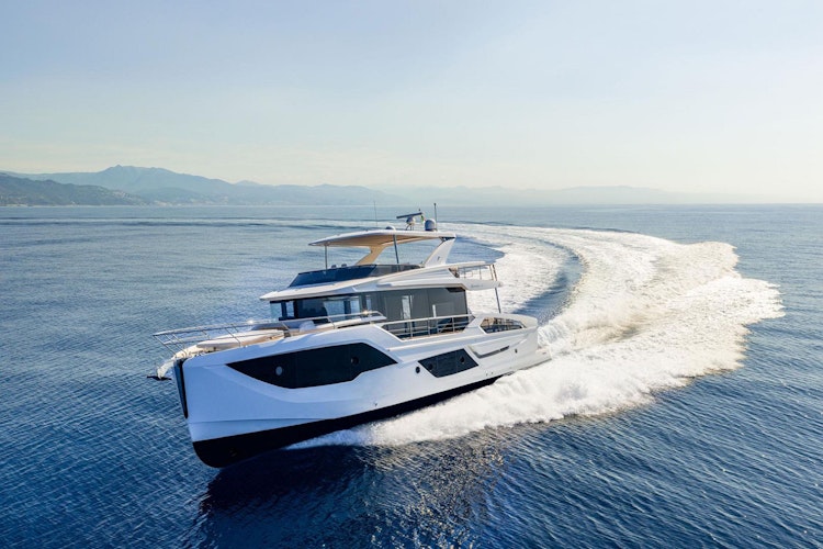 Absolute Yachts Navetta 62