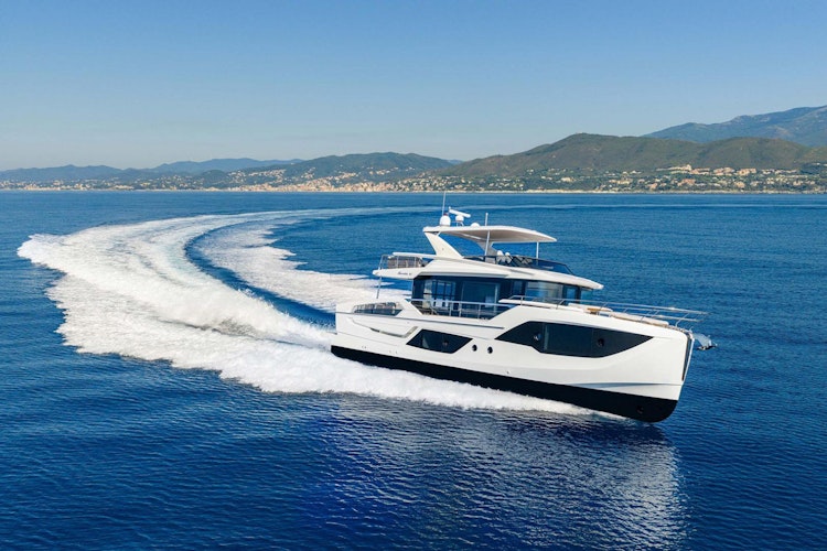 Absolute Yachts Navetta 62