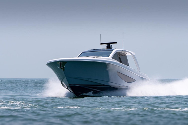 custom designed hull by michael peters yacht