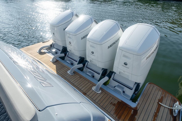 cold fusion white mercury v12 600hp outboards on valhalla v55sy