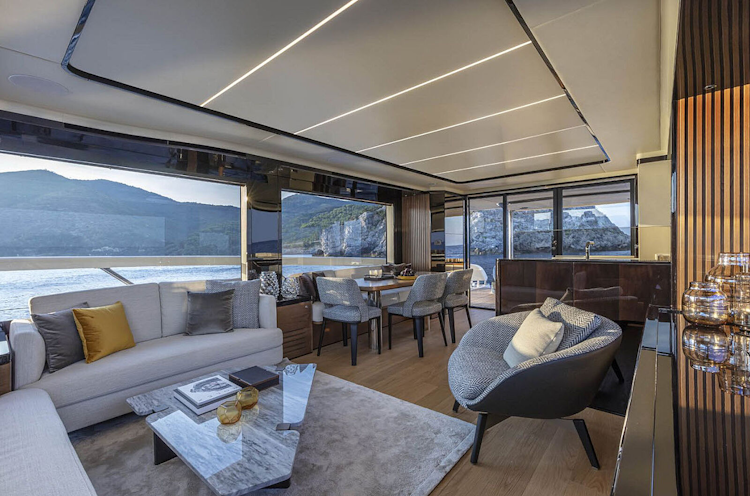 absolute navetta 64 salon