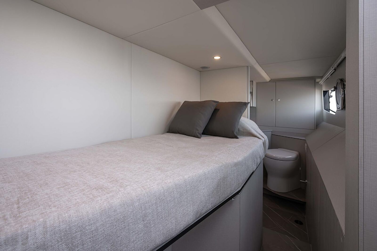 crew cabin or extra guest room - navetta 50