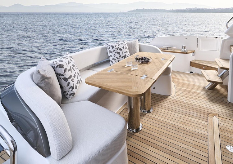 Princess Yachts F58
