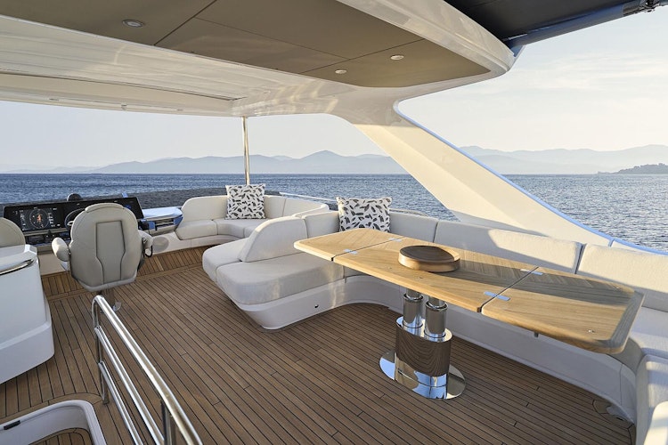 Princess Yachts F58