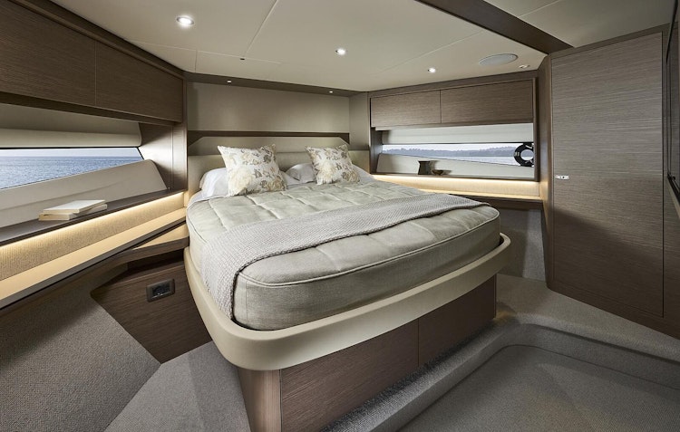 Princess Yachts F58