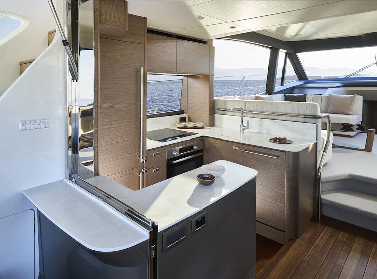 Princess Yachts F58