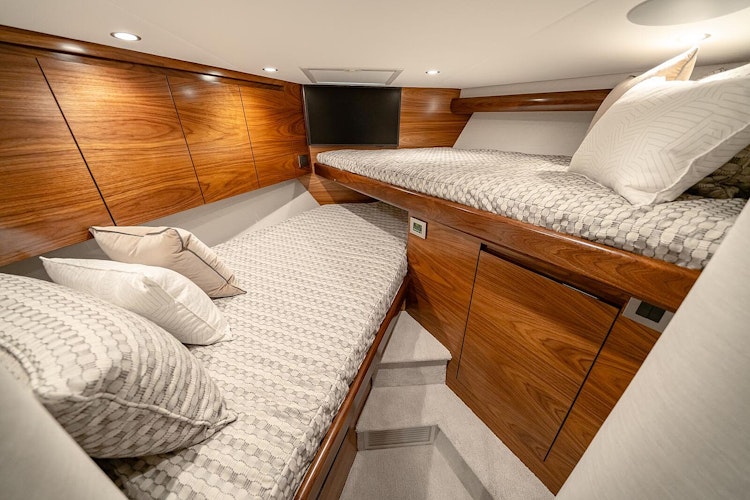 guest cabin - viking 50