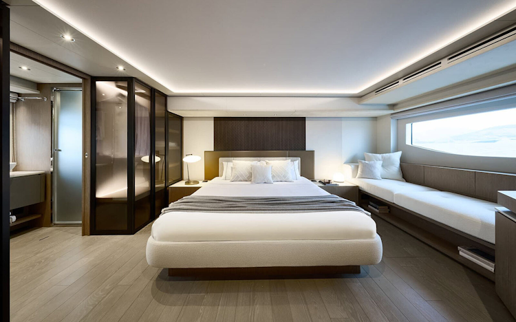 large-berth-in-master-cabin-on-prestige-m7