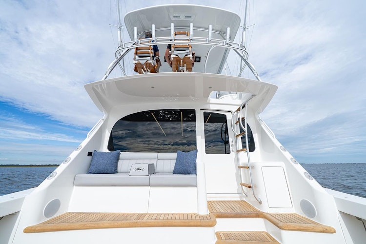 mezzanine seating in cockpit of viking 50