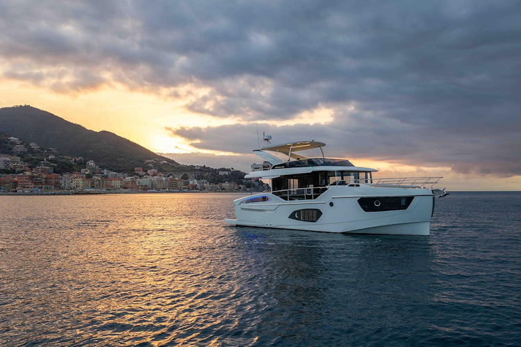 navetta 50 at sunrise with mountain in background