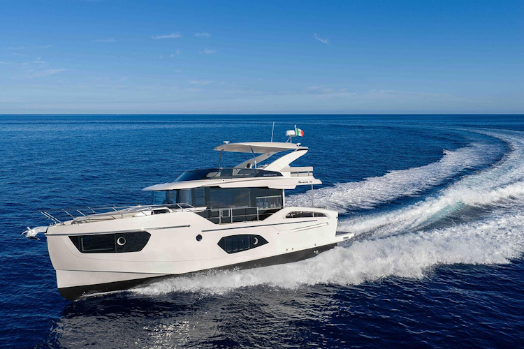 Cruising at more than 20 knots on the Navetta 50