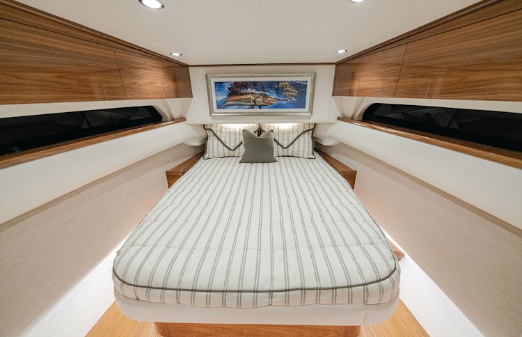 owners cabin inside valhalla v55