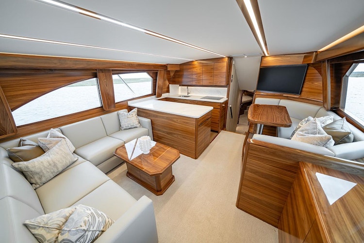 salon layout - viking 50