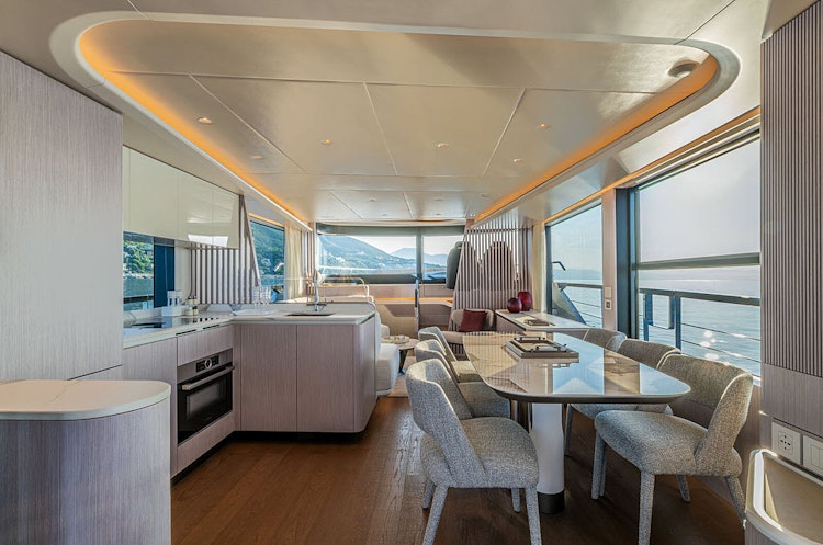 salon on used navetta 62
