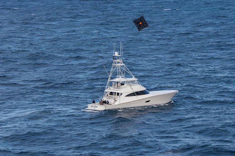 viking yacht 90 kite fishing