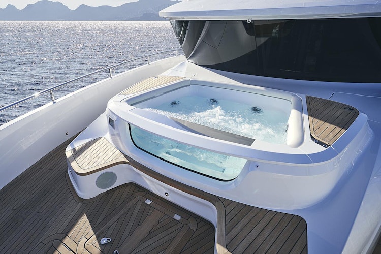 Princess Yachts X80