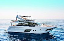 Absolute Yachts 72 Flybridge Idle Image Starboard
