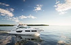 Cruisers Yachts 60 Cantius Flybridge