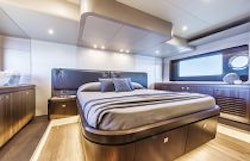 Absolute 58 Flybridge Master Stateroom