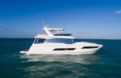 Prestige Yachts 680 FLY Starboard Side Idle