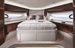 Guest Suite on the Princess Yachts V78