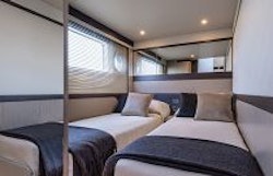 guest cabin twin beds