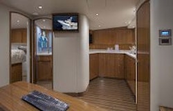 Viking Yachts 44 Open Salon TV