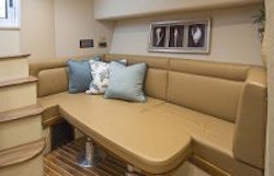 Viking Yachts 42 Sport Tower Dinette 