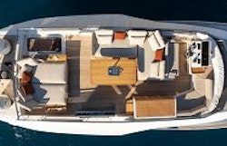flybridge overhead view of pardo e72