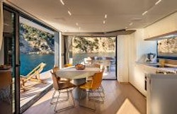 balcony door open and aft cockpit doors open