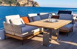 flybridge deck dinette and chairs