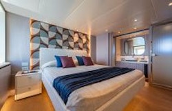 Absolute Yachts Navetta 62