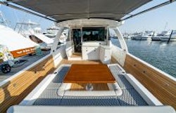 cockpit seating and table for outdoor dining