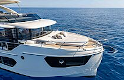 large bow sunpads on navetta 50
