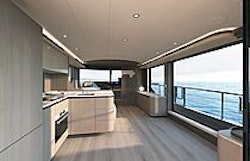 navetta 58 layout with fully closed side window