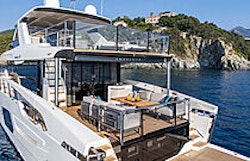 cockpit on used navetta 70