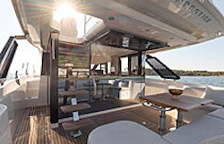 Prestige Yachts F4.3