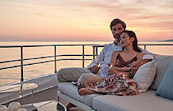husband-and-wife-enjoying-the-prestige-m8-evo