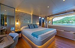 main cabin with big windows on 70 fly