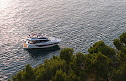 prestige f4-3 near cliff