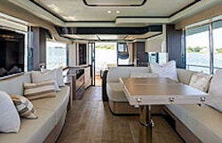 salon inside used navetta 53