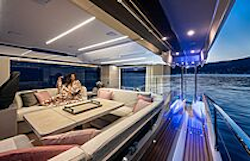 well-lit side walkways around the navetta 50
