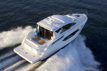 Cruisers Yachts 42 Cantius