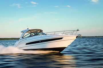 Cruisers Yachts 38 Express