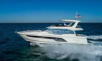 Prestige Yachts 590 Flybridge